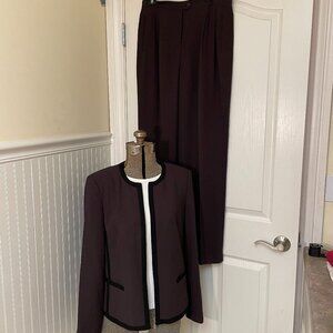 NWOT Nygard brown suit with black trim, fully lined, Size 12